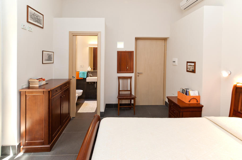 La Sella Del Diavolo Guest House Cagliari Cameră foto